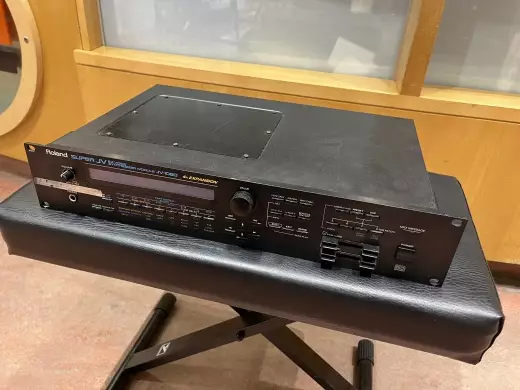 Roland JV-1080 2